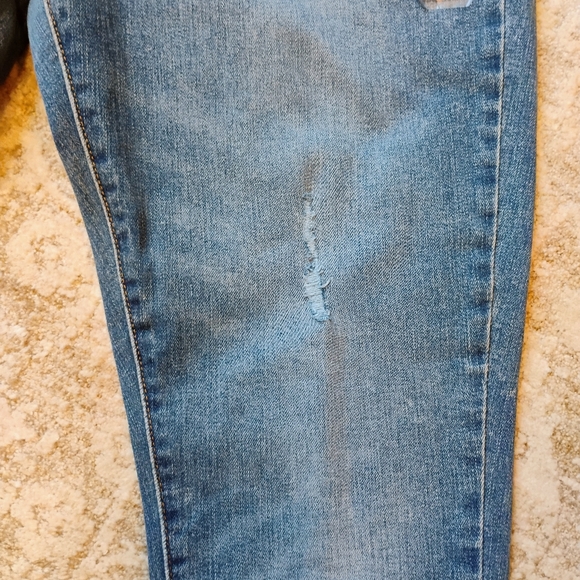 NWT 33 16 Levi's 721 High Rise Skinny Distressed Raw Edge Hem Denim Jeans NEW - Picture 8 of 12